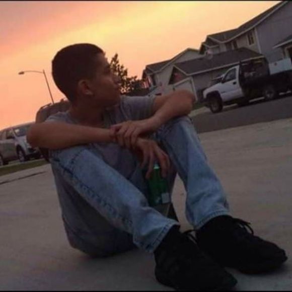 Meet your Posher, Luis - Picture 1 of 1